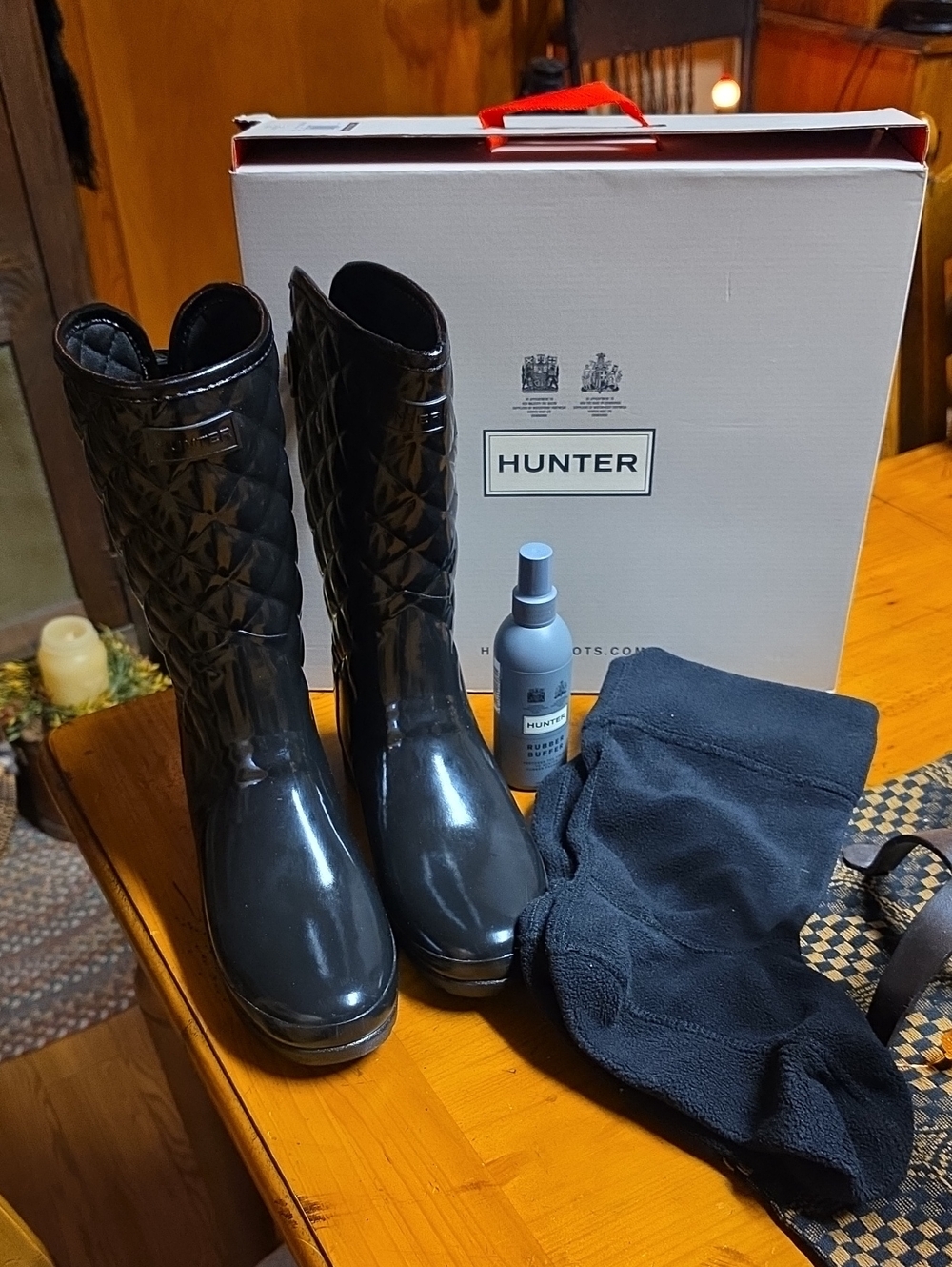 Hunter Black Glossy Quilted Boots